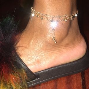 Three piece anklet set